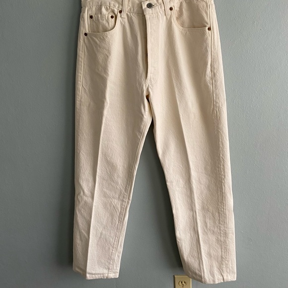 Vintage Levi 501 Jeans - Picture 2 of 9